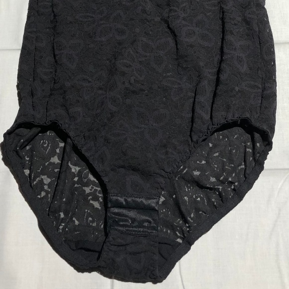 Black Lace Bali BODY SUIT. Size 38 C. w/ underwire - Picture 2 of 3